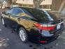 2013 /black Lexus ES 350h es 300h (JTHBW1GG1D2) with an 2.5L L4 DOHC 16V HYBRID engine, Continuously Variable Transmission transmission, located at 323 E Dunlap Ave., Phoenix, AZ, 85020, (602) 331-9000, 33.567677, -112.069000 - 2013 Lexus ES Hybrid,......A True Must See!! No accidents, IceCold AC, The car is gorgeous inside and out, power windows, power door locks, Gorgeous tinted sunroof, Stereo/Cd Player, Navigation, Phone sync, Bluetooth, Satellite radio compatible, Backup camera, Clean Black Interior with beautiful Bla - Photo#5